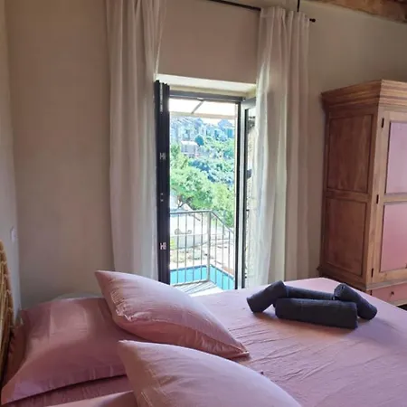 La Casuccia Villa *